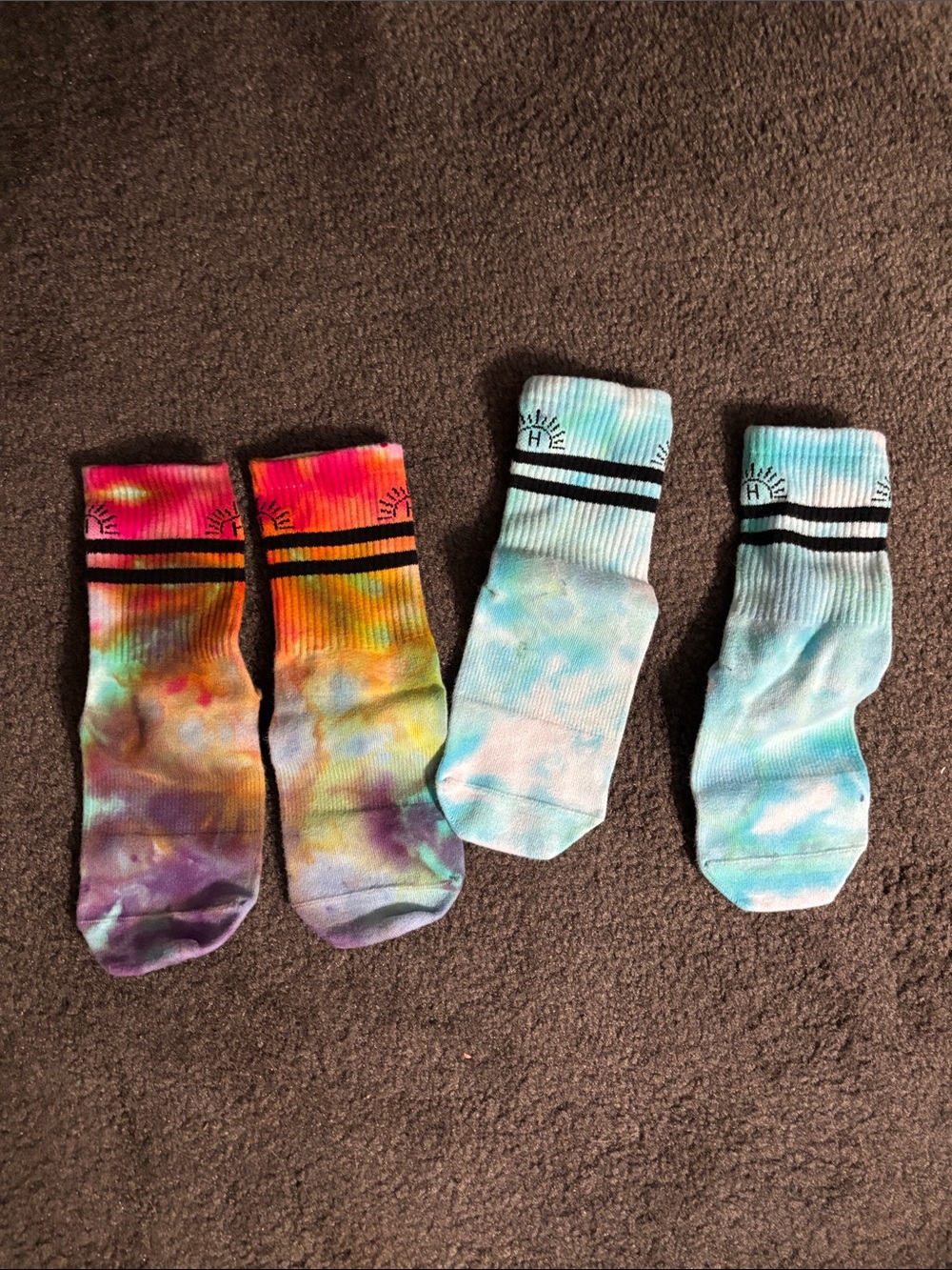 Two Pairs of Pilates Tie Dye Crew Socks - Multicolor & Light Blue
